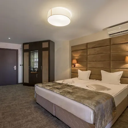 Grand 5* Święty Włas