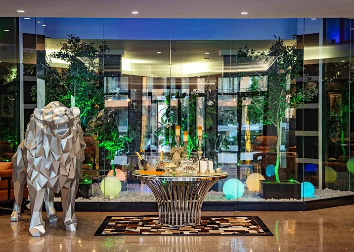 Grand سفيتي فلاس